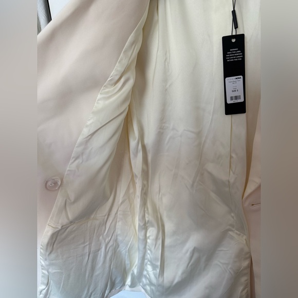 Fashion Nova Cream Dasia Blazer Cream | Small - Picture 8 of 9